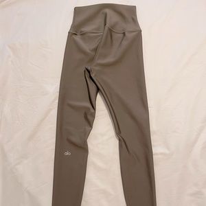 Alo legging size XS olive green